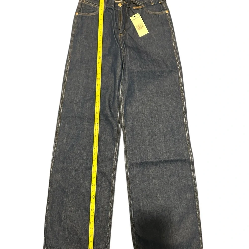 Wrangler Blue Relaxed Fit Jeans with Timeless Appeal
